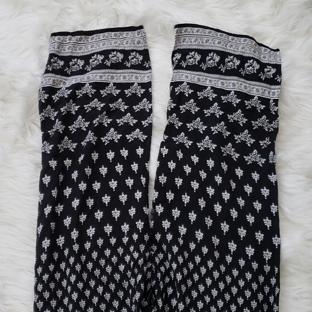 Romper - Picture 2 of 4